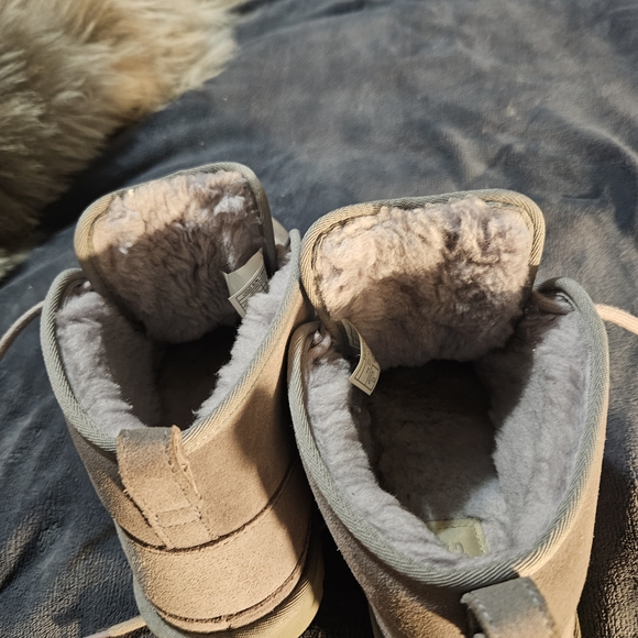 UGG Purple Lace Up Boots - Picture 2 of 8